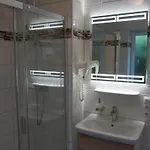 Otel Neuses 3*