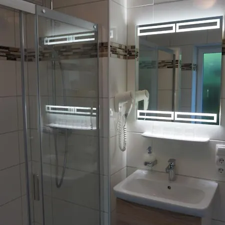 Hotel Neuses 3*