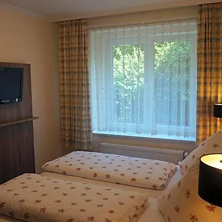 Hotell Neuses 3*