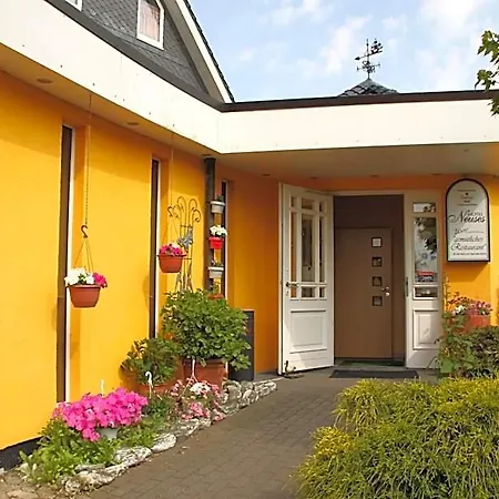 Hotell Neuses 3*
