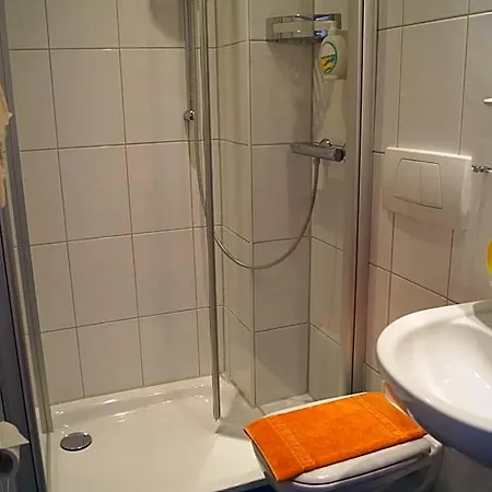 Neuses Hotell